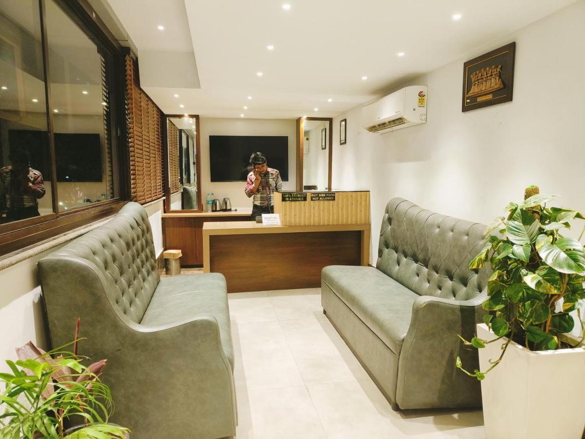 Aura Rooms 德拉敦 外观 照片